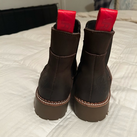 Pajar Chelsea Boots - Picture 4 of 6